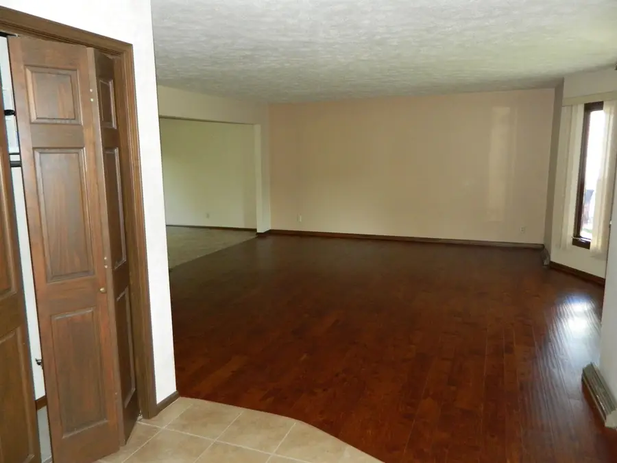 5933 CREEKSIDE Lane, Rockford, IL 61114 - #3
