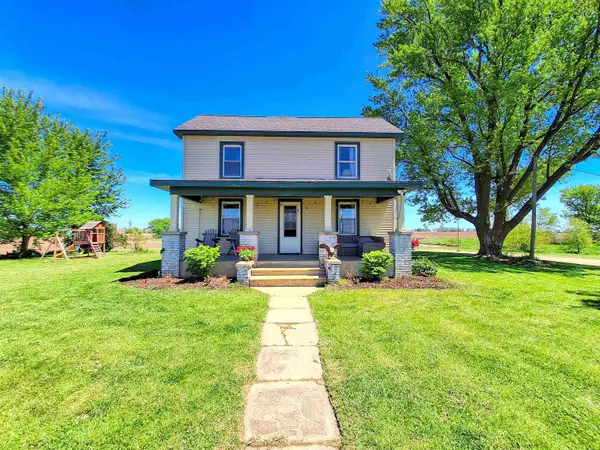 10489 Maple Grove Road, LANARK, IL 61046