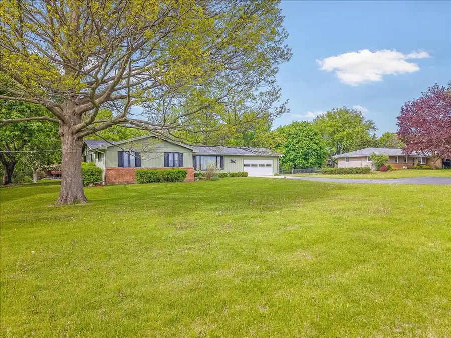 6838 SQUAW PRAIRIE Road, Belvidere, IL 61008 - #2