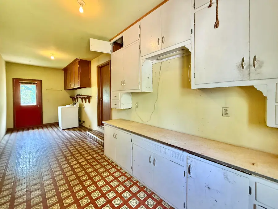 3620 Valerie Road, Roscoe, IL 61073 - #2