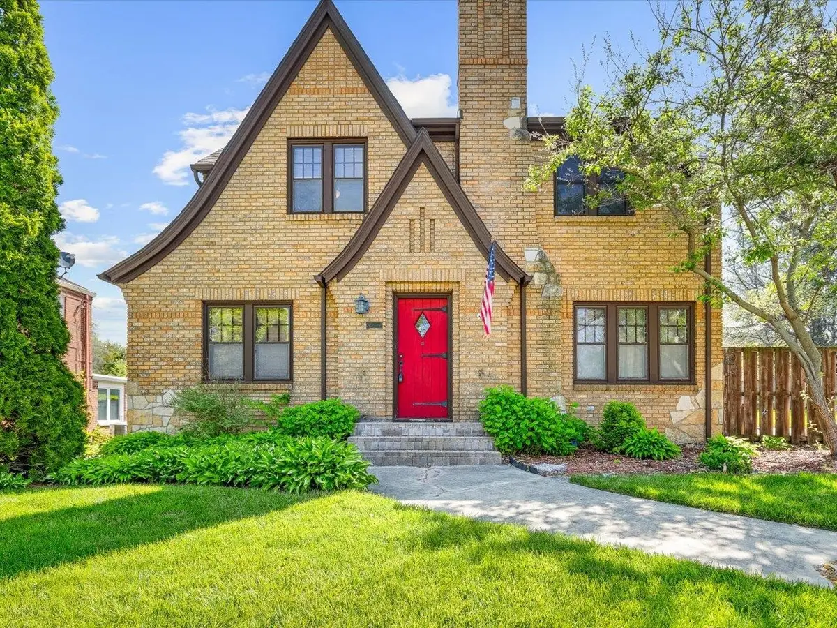 117 N Highland Avenue, Rockford, IL 61107 - #1