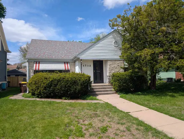 1712 Oxford Street, ROCKFORD, IL 61103
