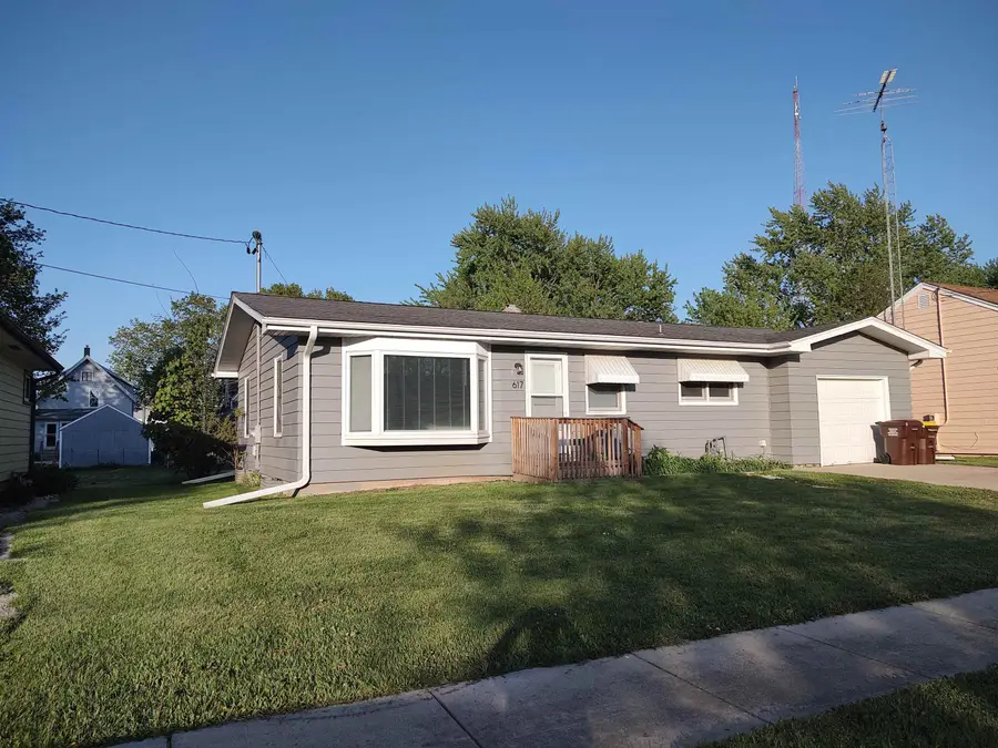 617 Gardner Street, Belvidere, IL 61008 - #2