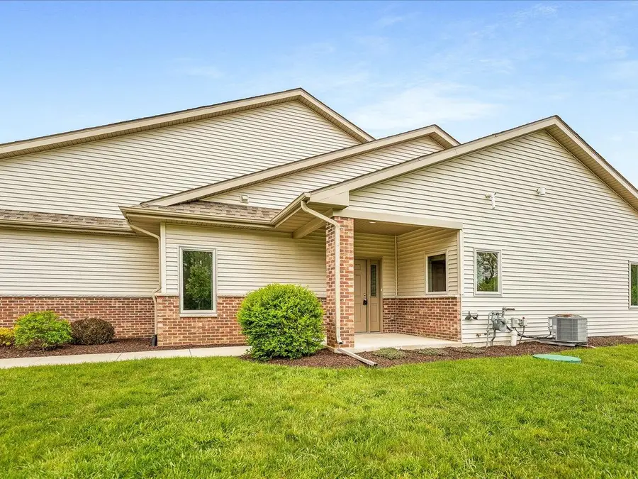 6229 Parks Edge Drive, Loves Park, IL 61111 - #2