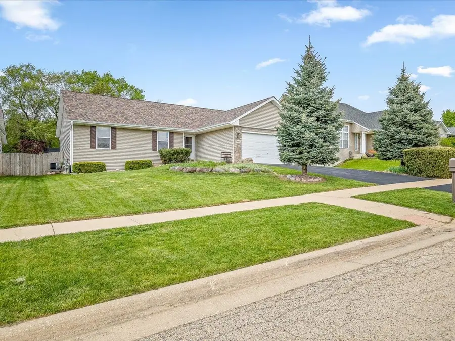 3444 Citadel Drive, Rockford, IL 61109 - #2