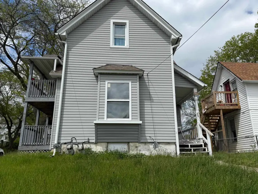 727 Montague Street, Rockford, IL 61102 - #2