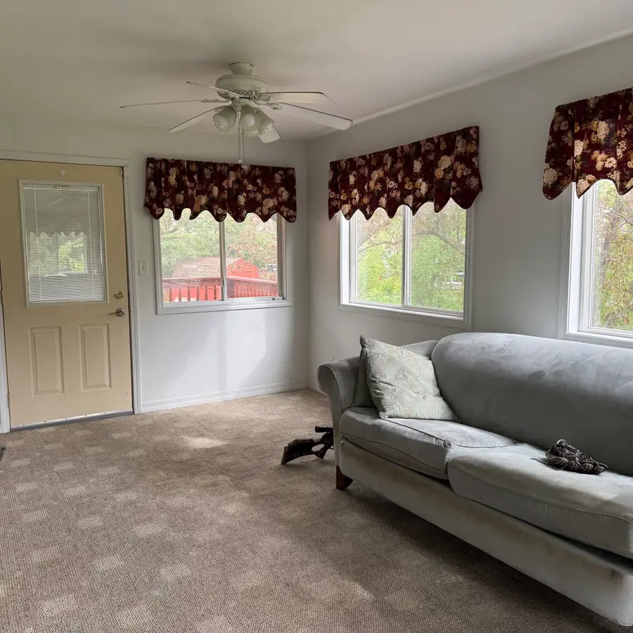 2041 Winchester Drive, Freeport, IL 61032 - #2