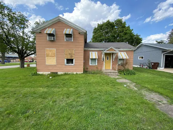 204 E Washington Street, MARENGO, IL 60152