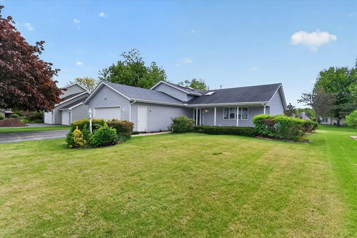 7455 Bermuda Drive, Rockford, IL 61109 - #1