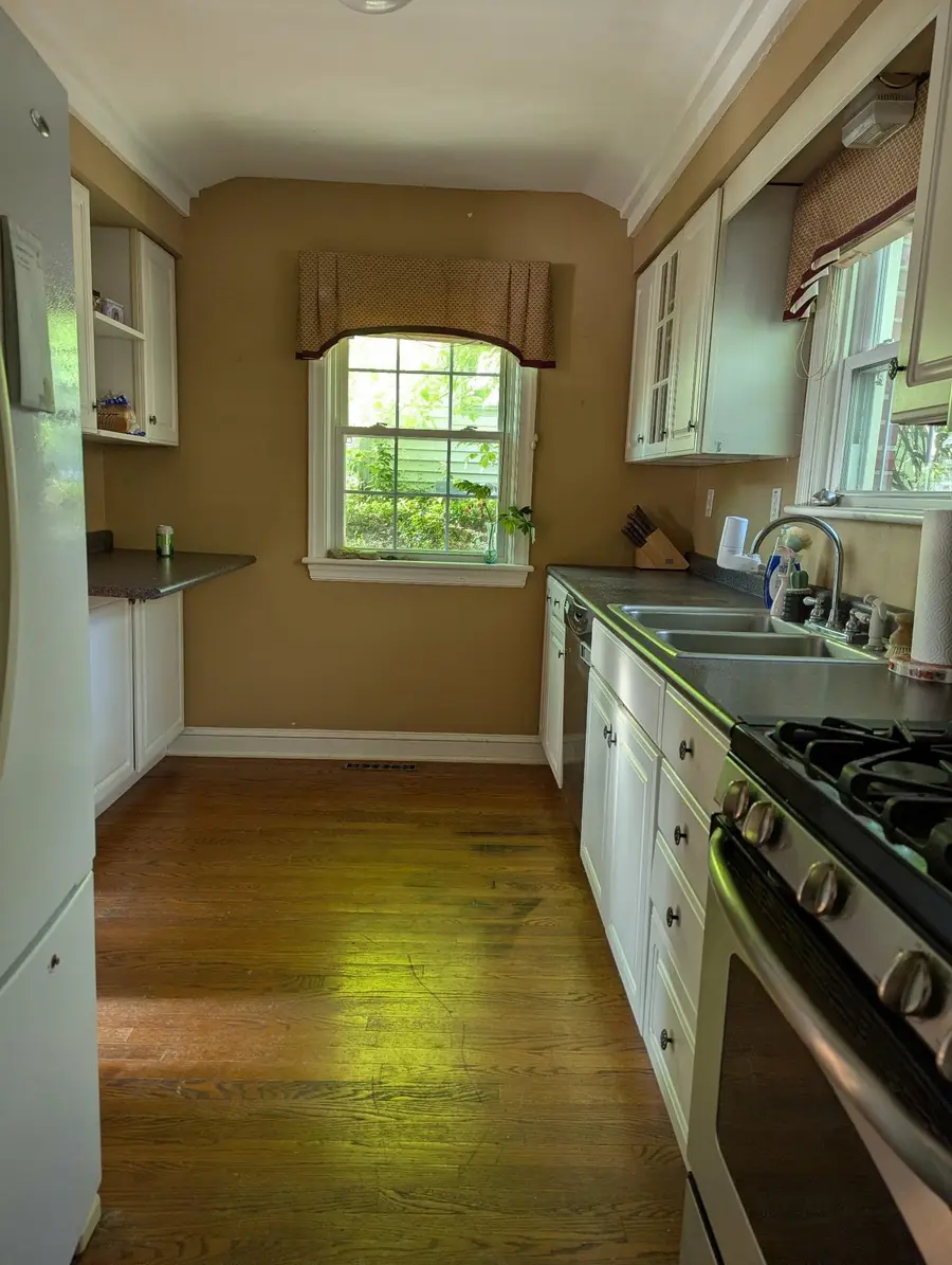 403 N Highland Avenue, Rockford, IL 61107 - #2
