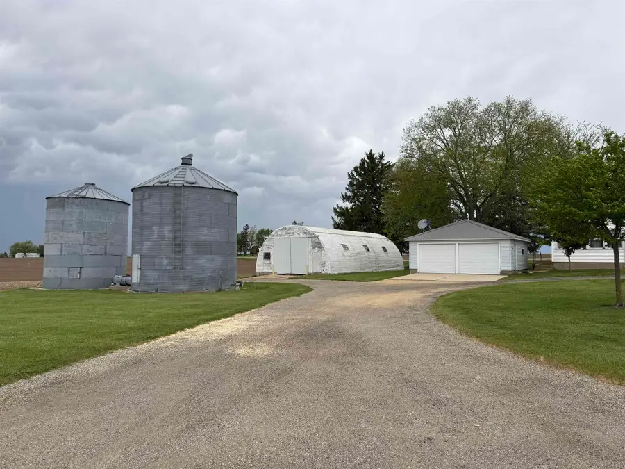 13546 N Showers Road, Orangeville, IL 61060 - #2