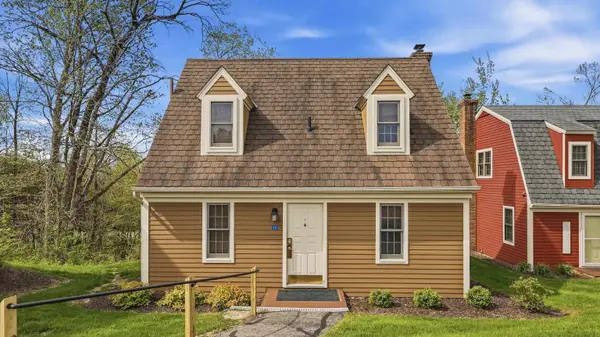 19 Settler Lane, GALENA, IL 61036
