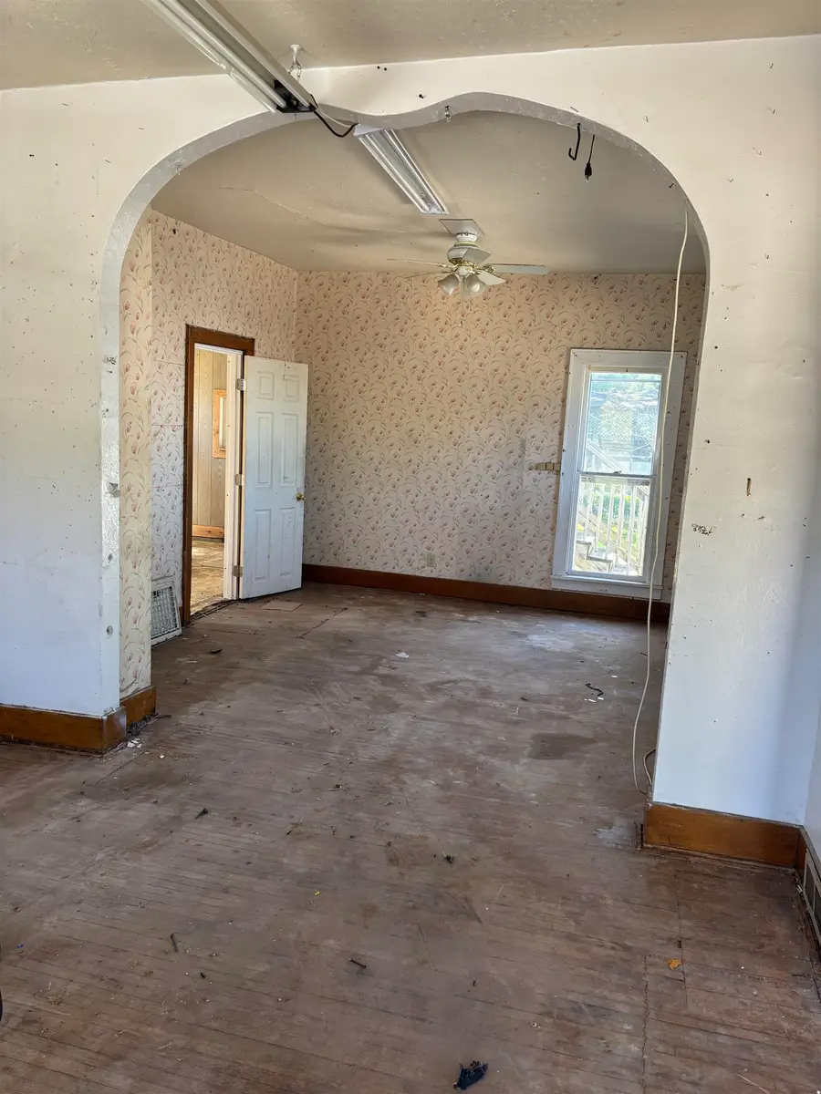 815 Logan Avenue, Belvidere, IL 61008 - #3