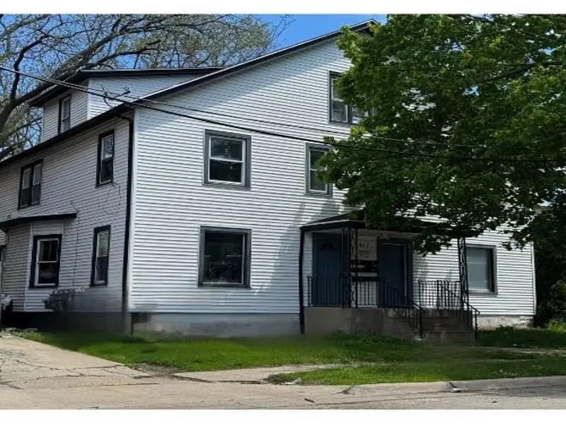 517 Palm Street, Rockford, IL 61103 - #1