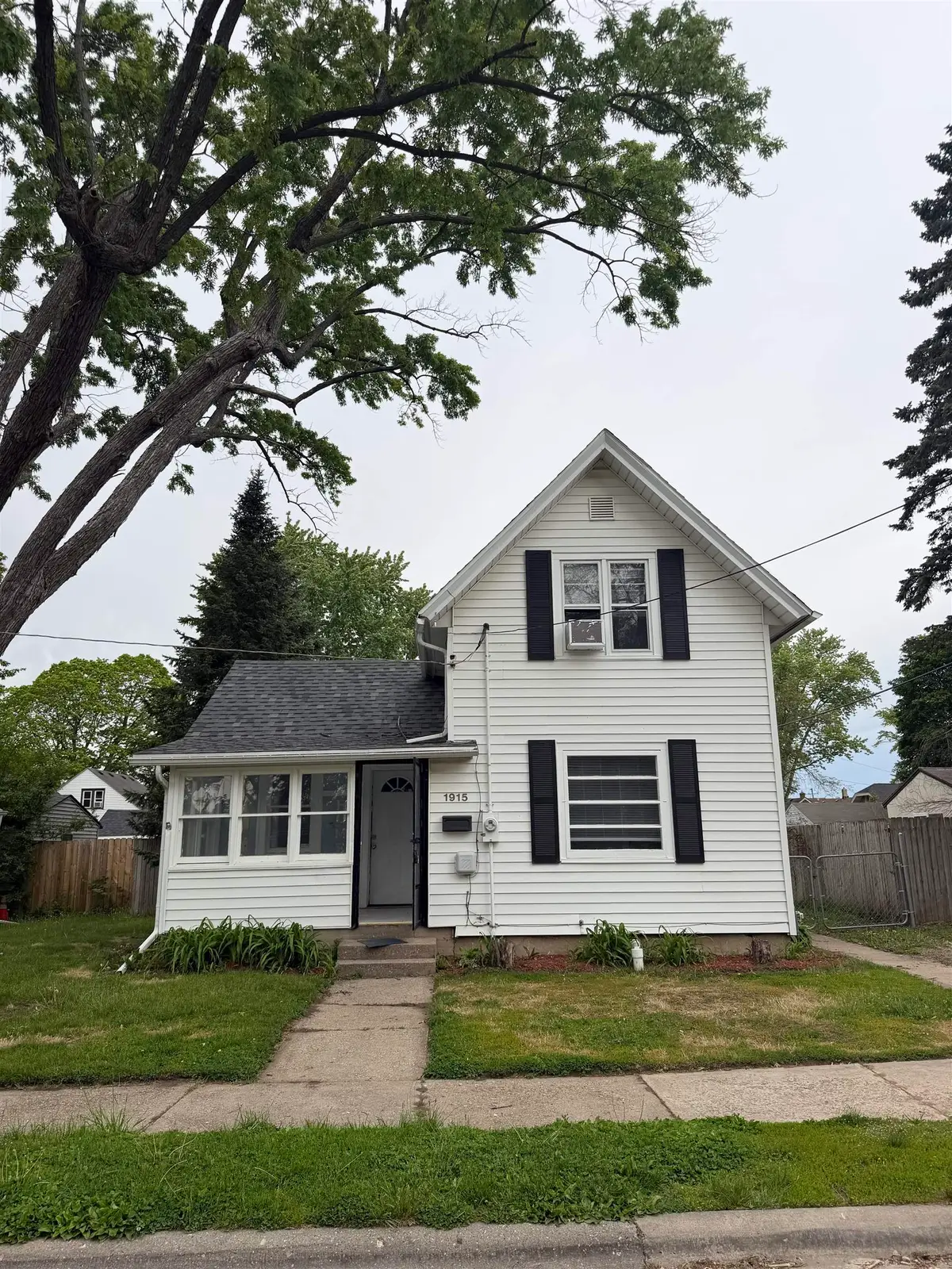 1915 Quincy Street, Rockford, IL 61103 - #1