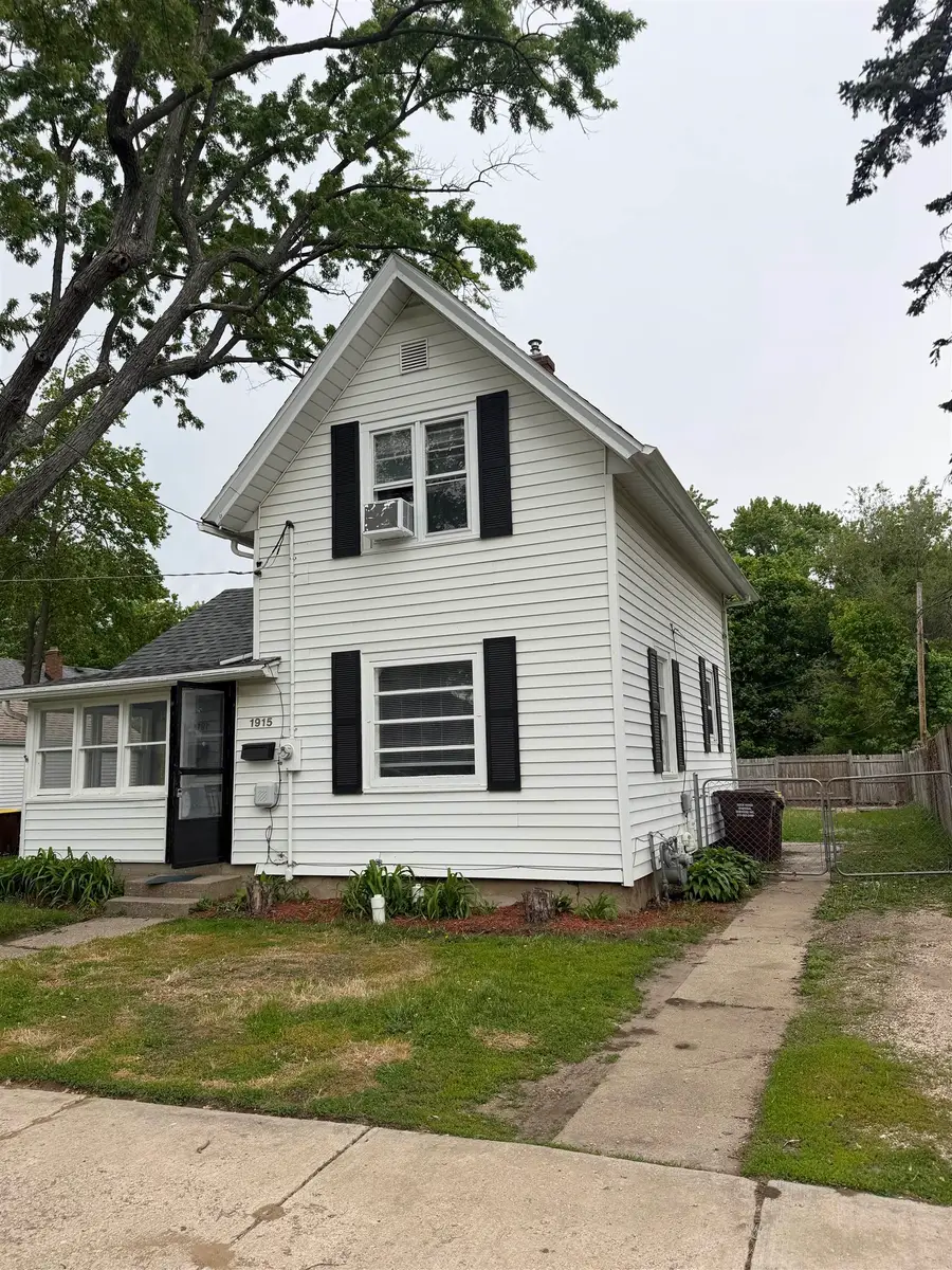 1915 Quincy Street, Rockford, IL 61103 - #2