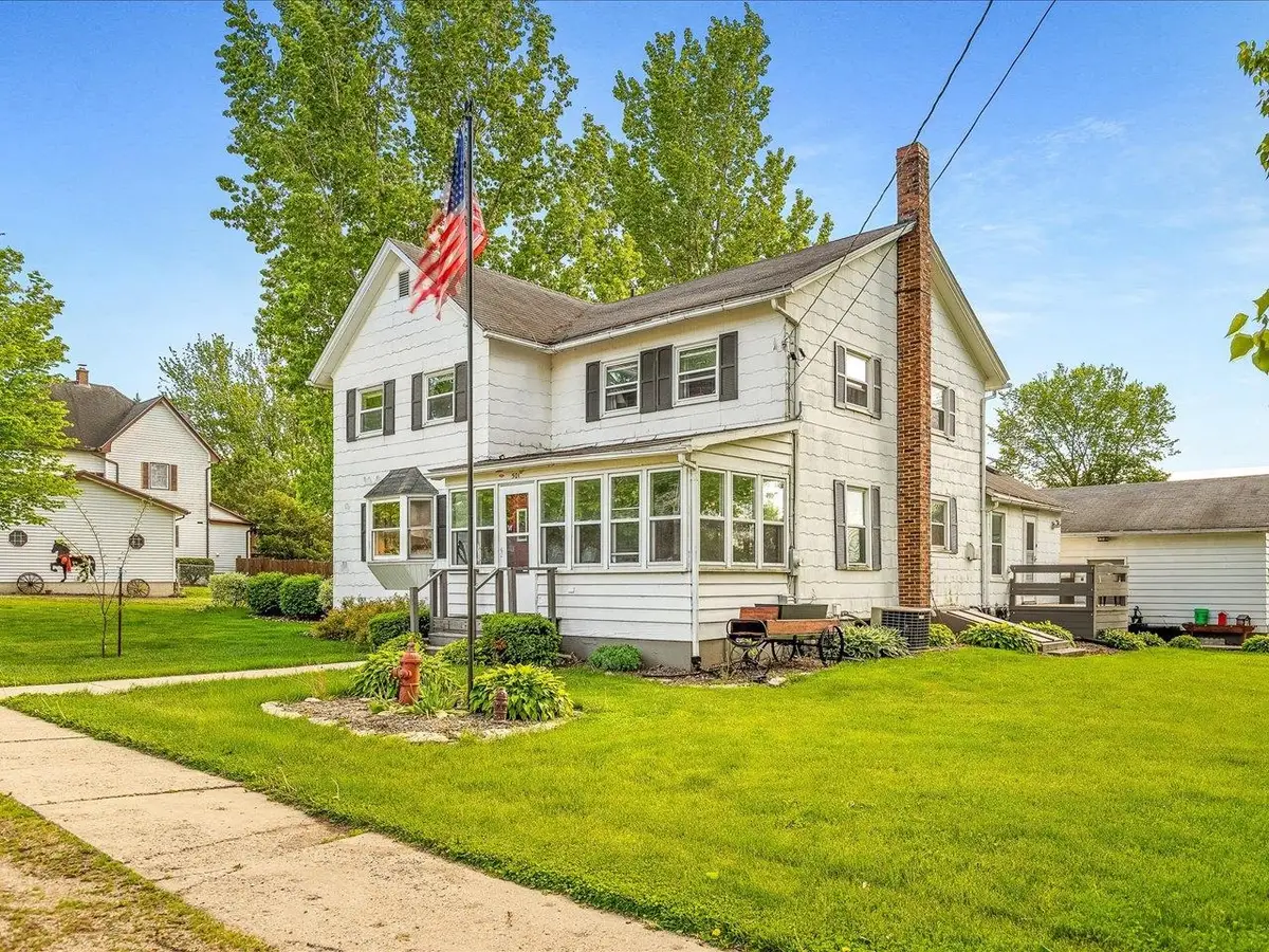 501 S Water Street, Warren, IL 61087 - #1