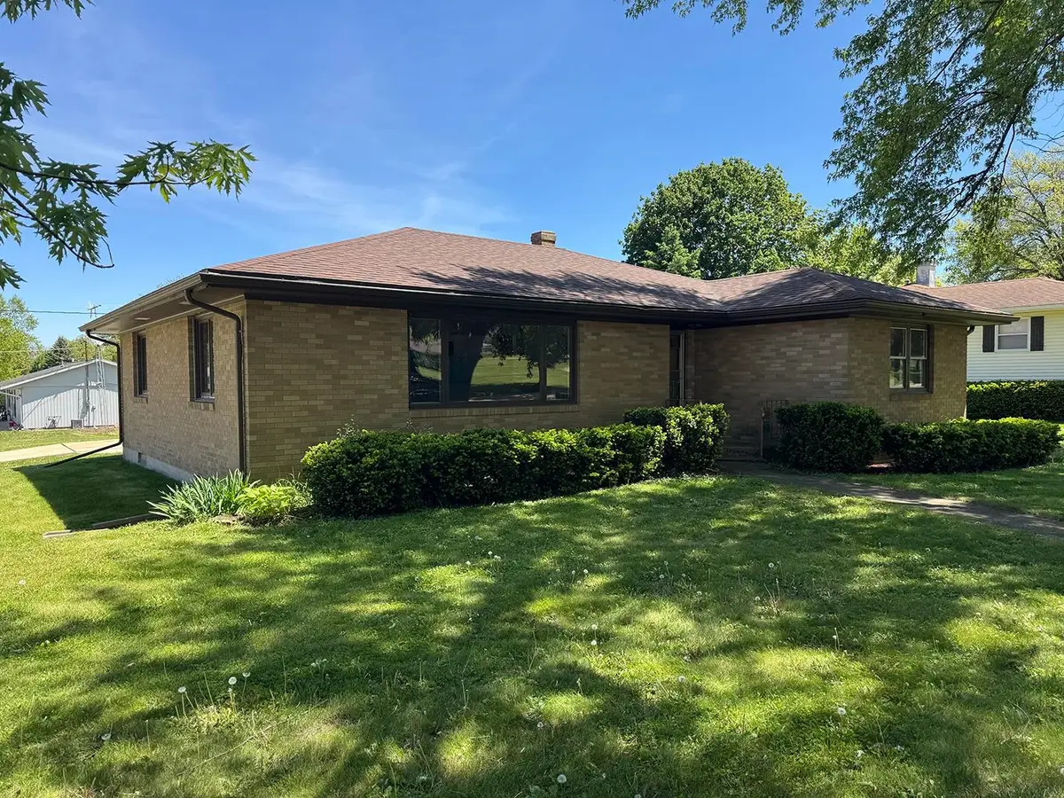 401 S Ridge Street, Shannon, IL 61078 - #1