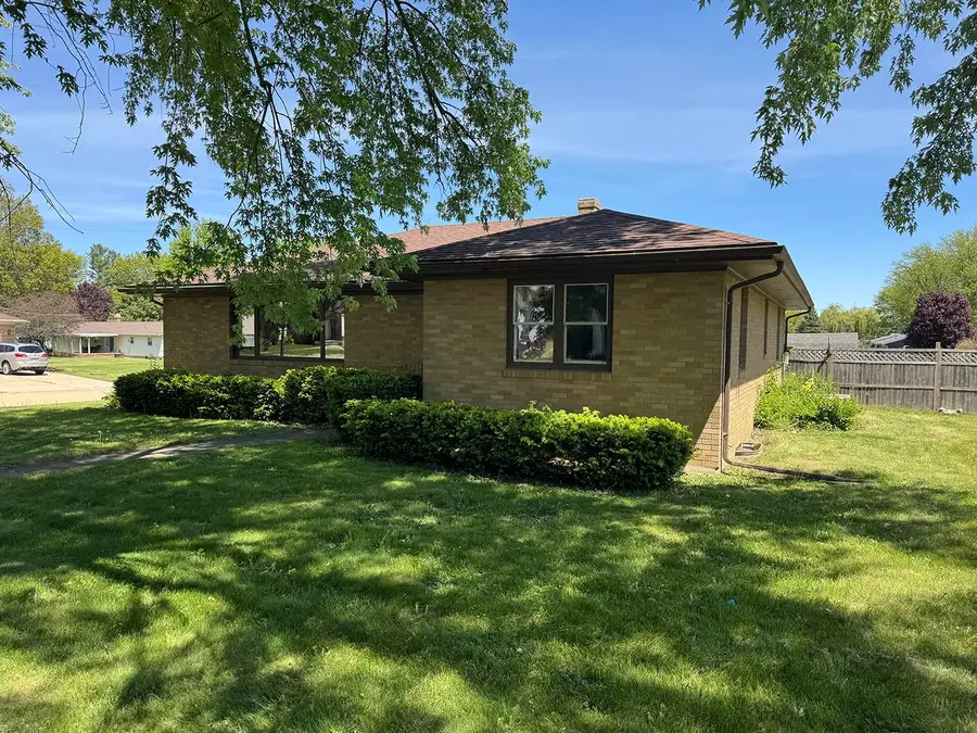 401 S Ridge Street, Shannon, IL 61078 - #2