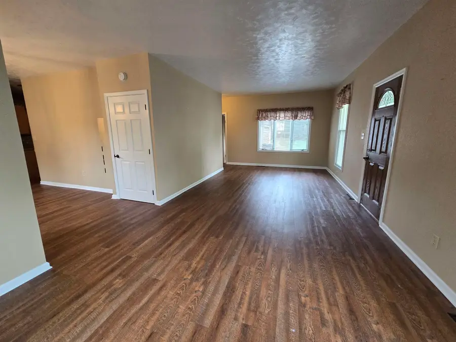 210 W Morris Street, Morrison, IL 61270 - #3