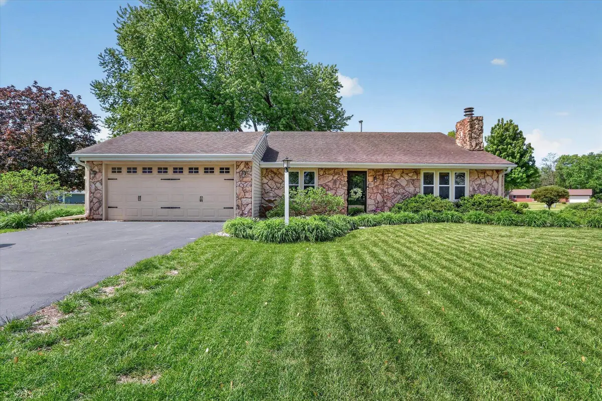148 Sandhurst Drive, Rockton, IL 61072 - #1