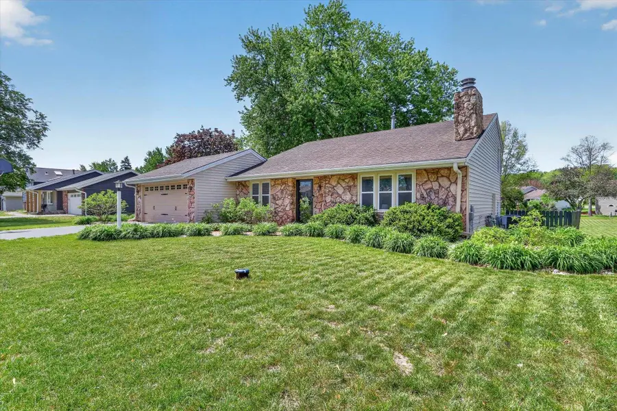 148 Sandhurst Drive, Rockton, IL 61072 - #2