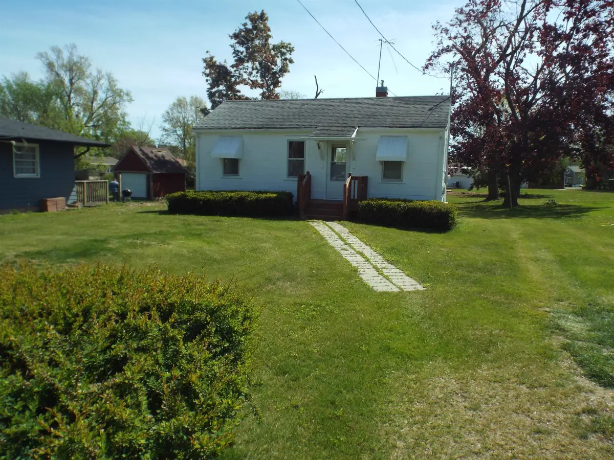 608 Maple, Lena, IL 61048 - #1