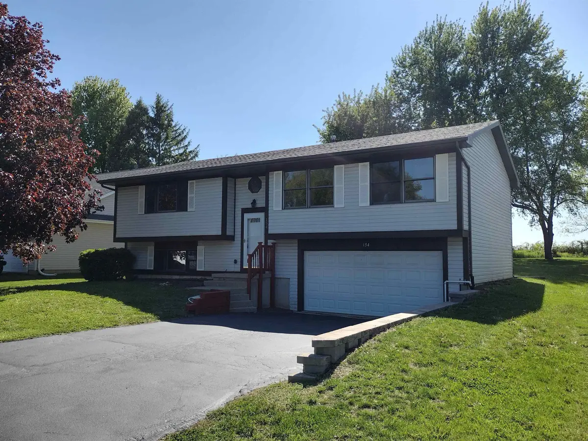 154 NW Columbia Street, Poplar Grove, IL 61065 - #1