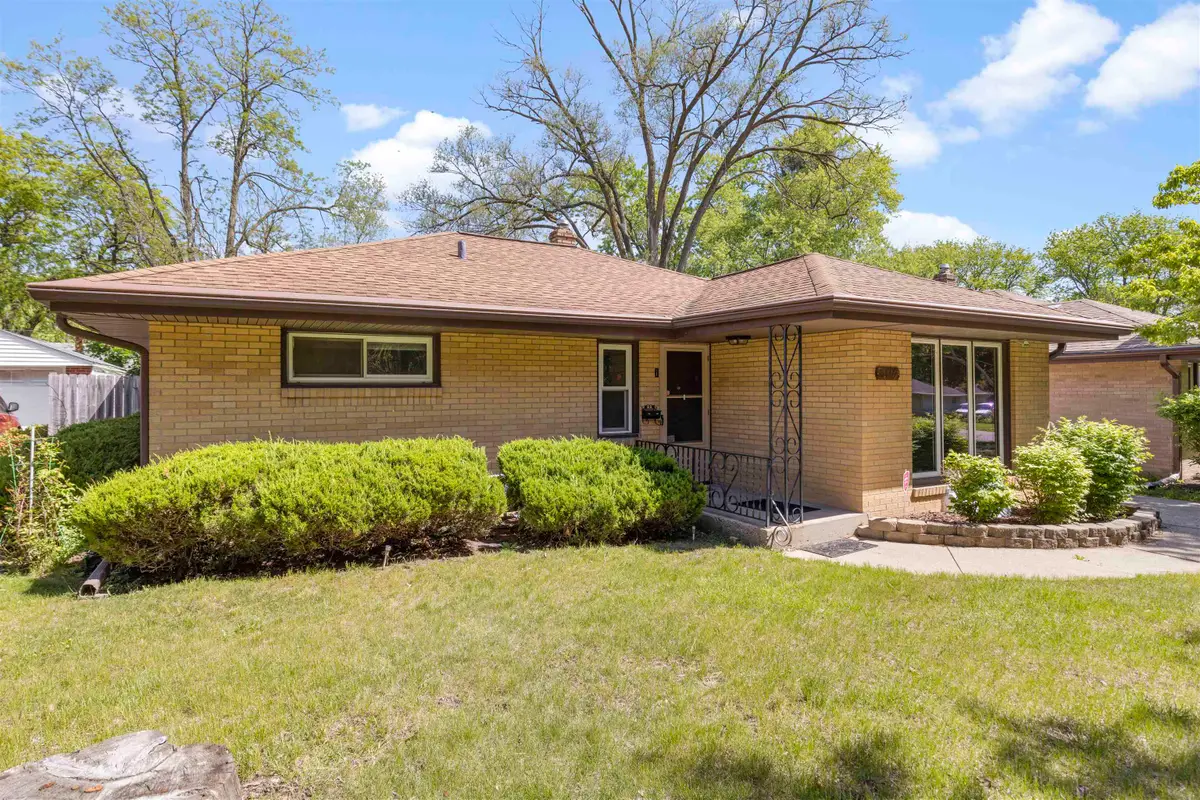 2119 Midway Drive, Rockford, IL 61103 - #1