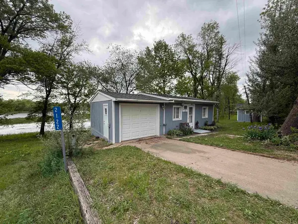 2122 S River Road, GALENA, IL 61036