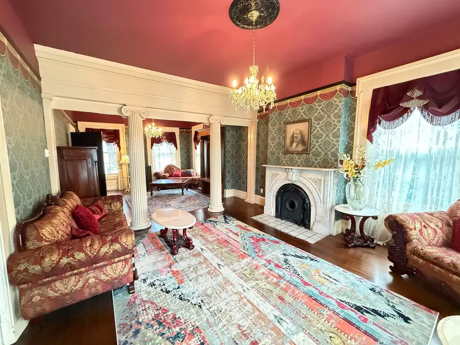 1004 Park Avenue, Galena, IL 61036 - #3