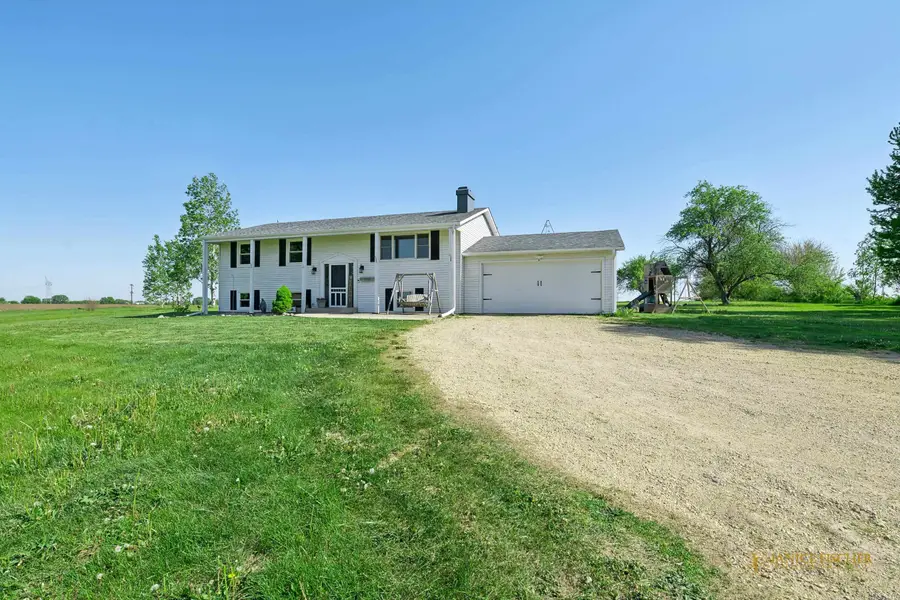 12521 E High Road, Davis Junction, IL 61020 - #2