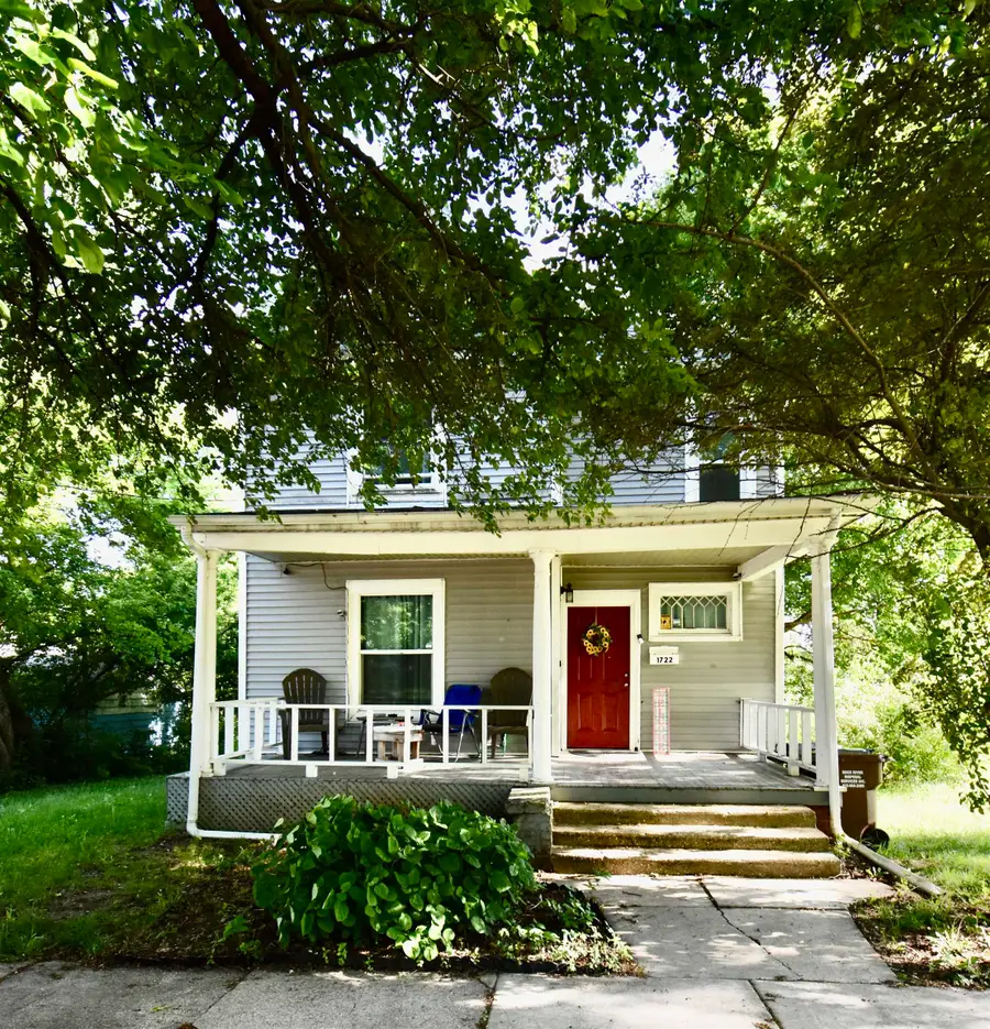 1722 Chestnut Street, Rockford, IL 61102 - #2