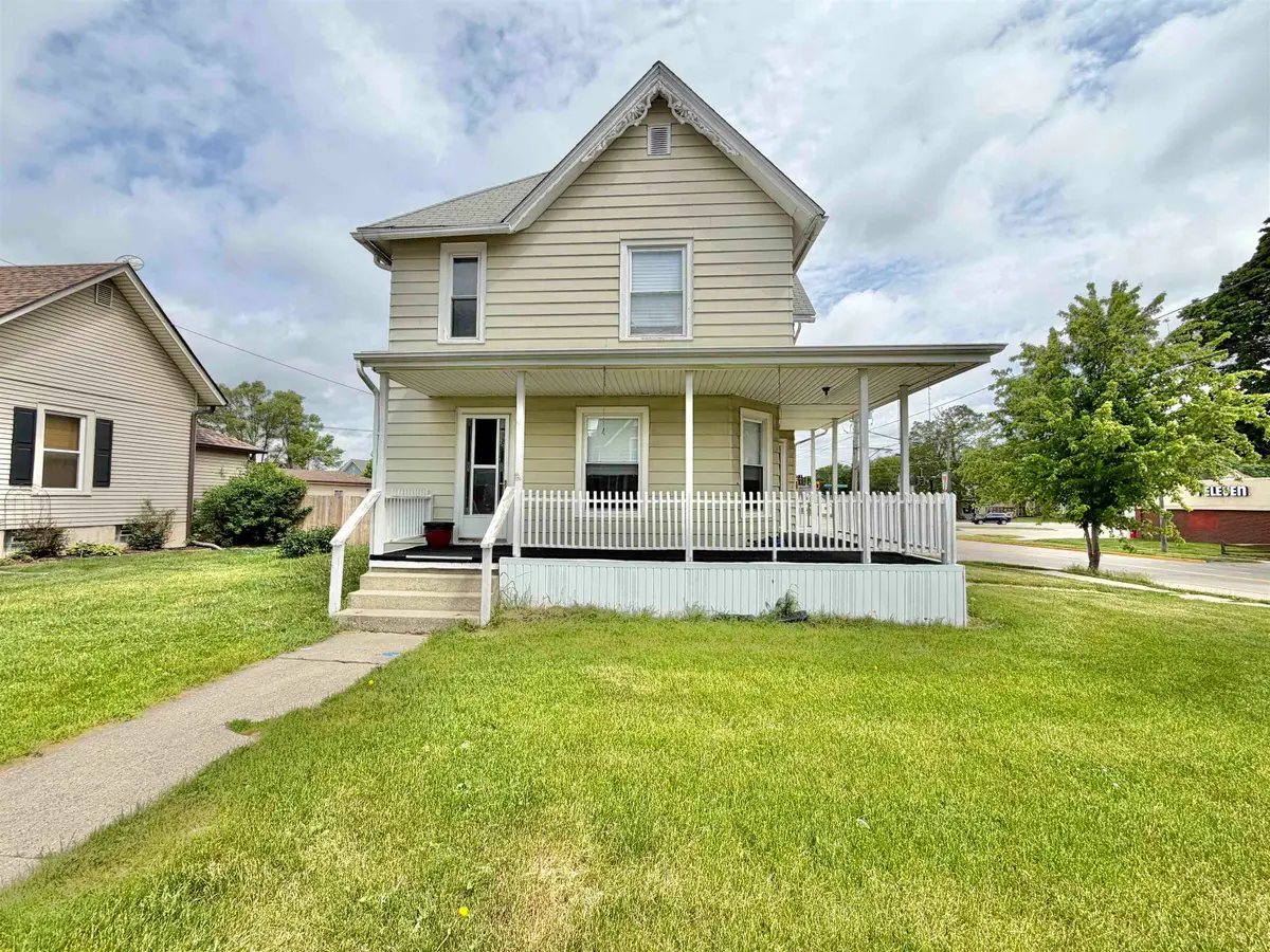 617 East Avenue, Belvidere, IL 61008 - #1