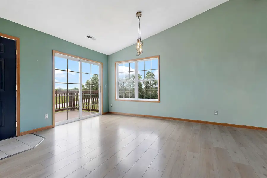 10050 Skipperling Road, Roscoe, IL 61073 - #3