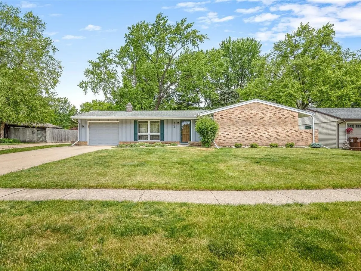 4704 Cayuga Road, Rockford, IL 61107 - #1