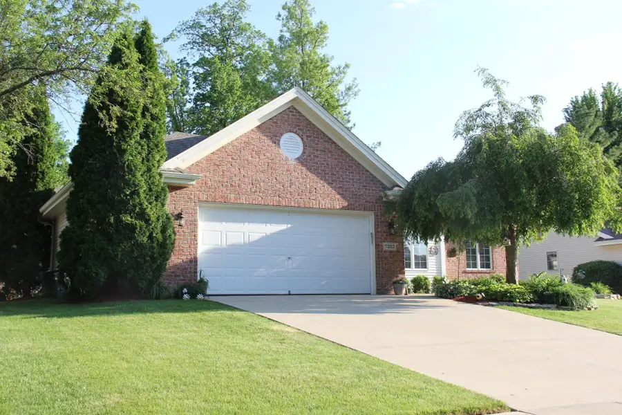 7323 Bell Vista Terrace, Rockford, IL 61107 - #3