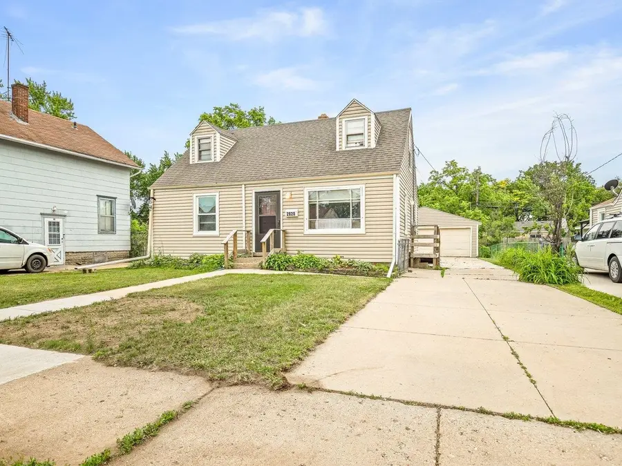 2820 Summerdale Avenue, Rockford, IL 61101 - #3