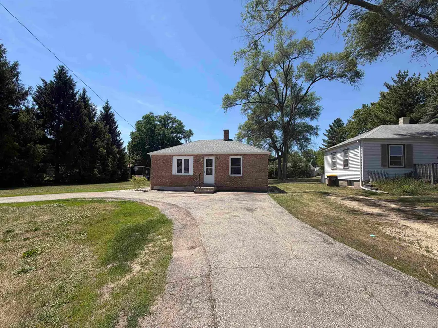230 S Hackett Street, South Beloit, IL 61080 - #3
