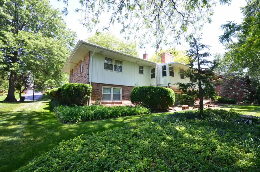 2940 Imperial Oaks Drive, Rockford, IL 61114 - #2