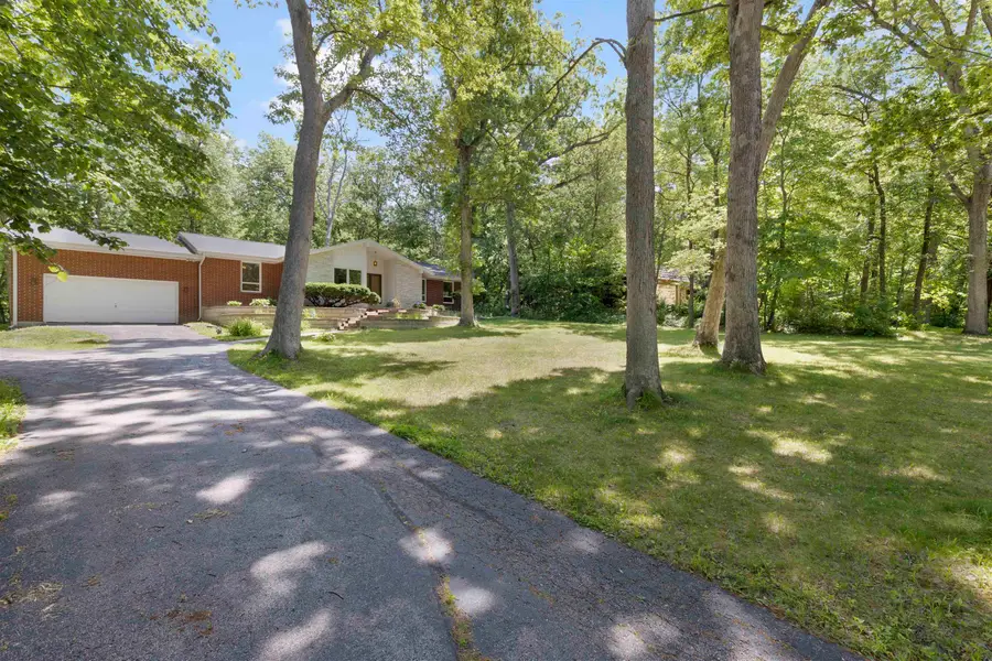822 LAKEWOOD, Rockford, IL 61102 - #3