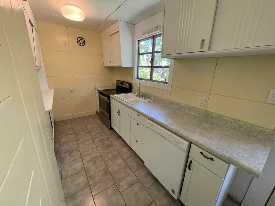 415 N State Street, Belvidere, IL 61008 - #3
