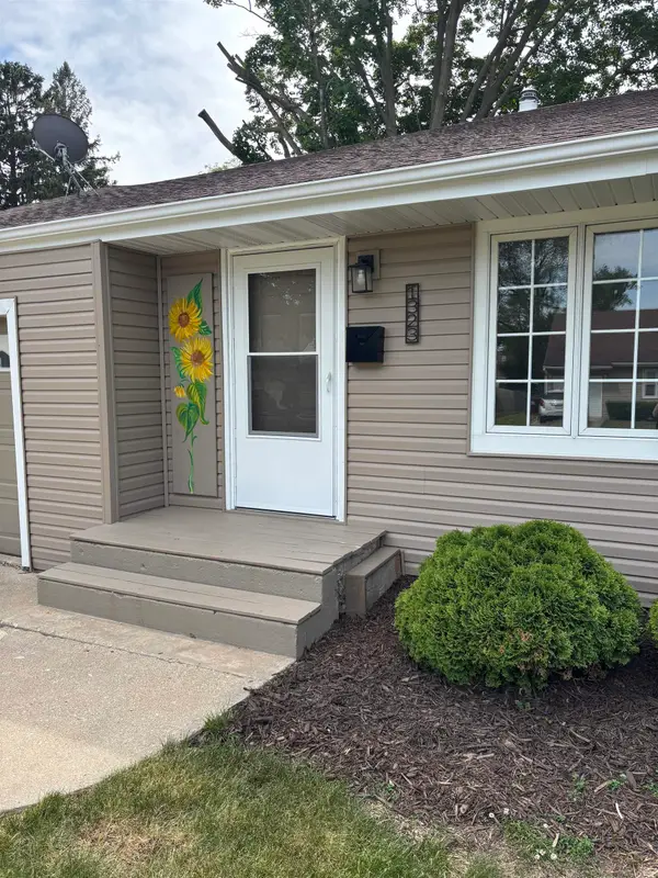 1323 Leaman Place, ROCKFORD, IL 61108