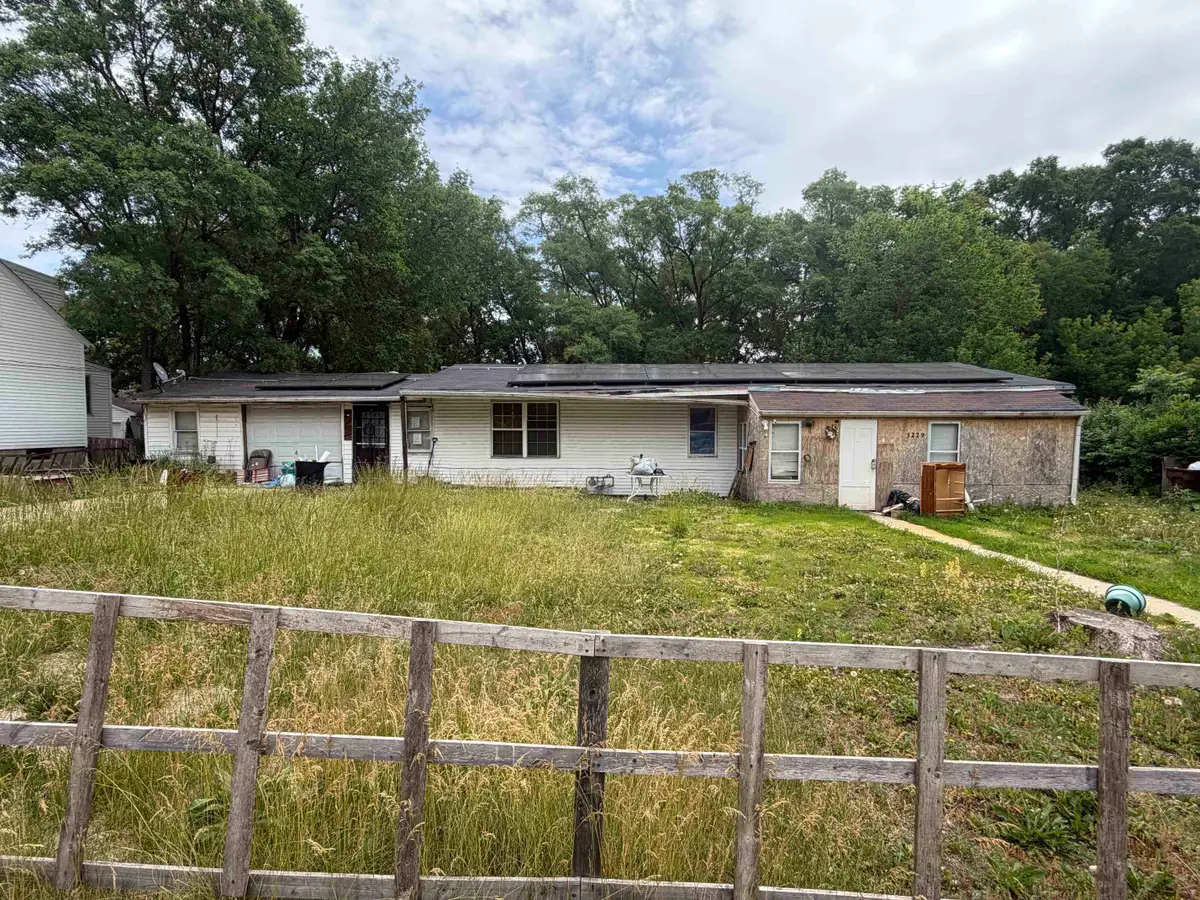 3229 Coleman Avenue, Rockford, IL 61101 - #1