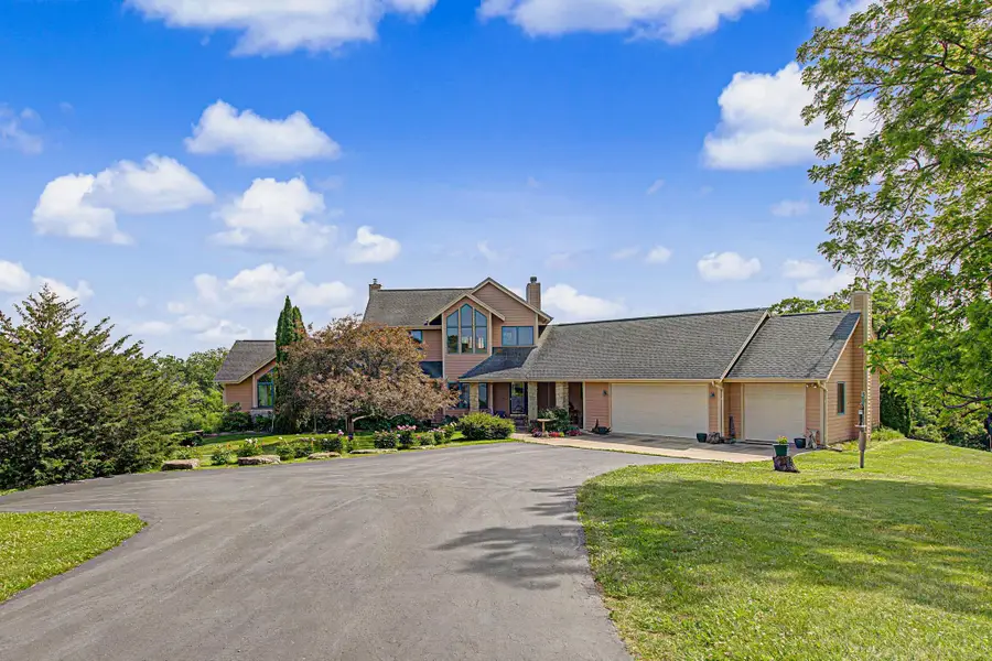 431 E Stadel Road, Elizabeth, IL 61028 - #3