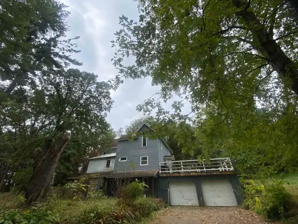 17653 Laube, DAVIS, IL 61019