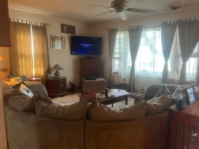 807 E Illinois Street, Freeport, IL 61032 - #3