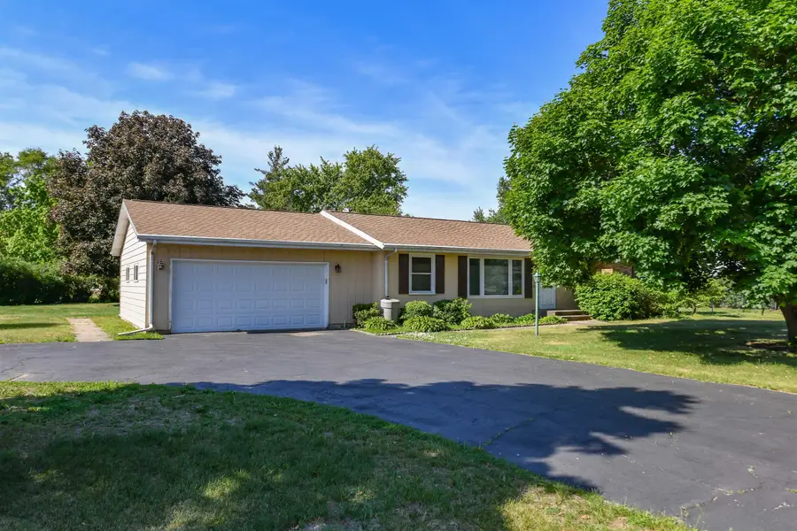 5859 Hugh Drive, South Beloit, IL 61080 - #3