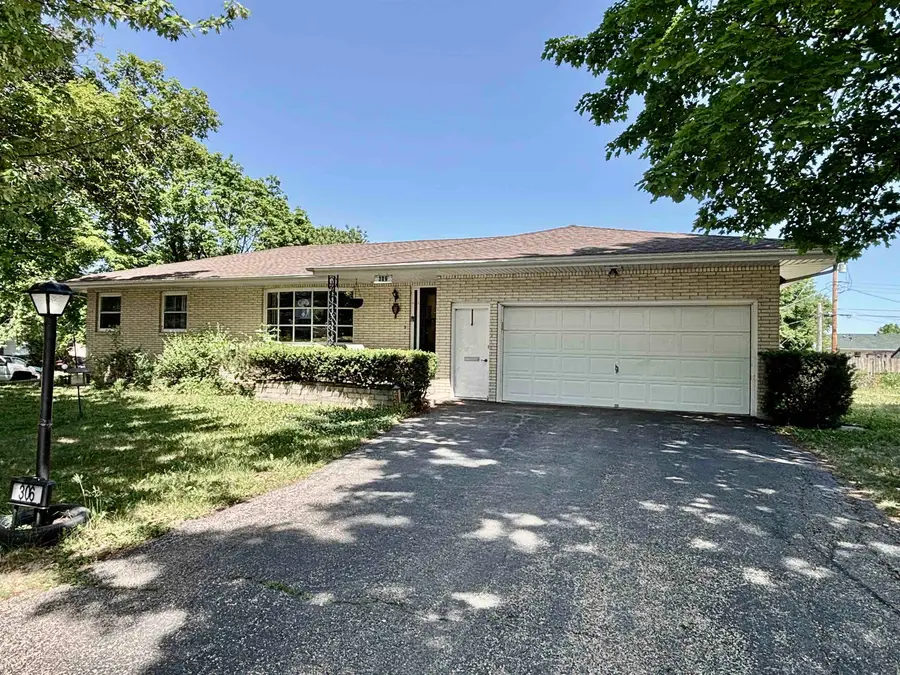306 Beacon Drive, Belvidere, IL 61008 - #3