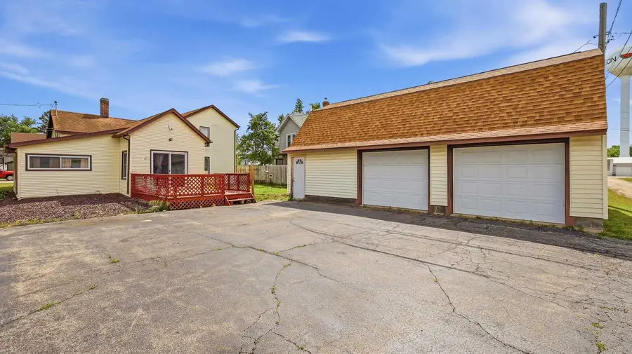 804 Walnut Street, Thomson, IL 61285 - #3